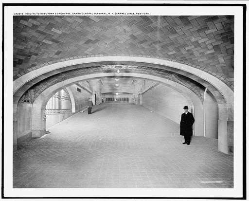 Incline to suburban concourse, Grand Central Terminal, N.Y. Central Lines, New York