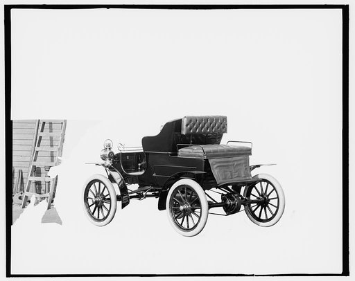 Northern Manufacturing Company automobile, rear-quarter view