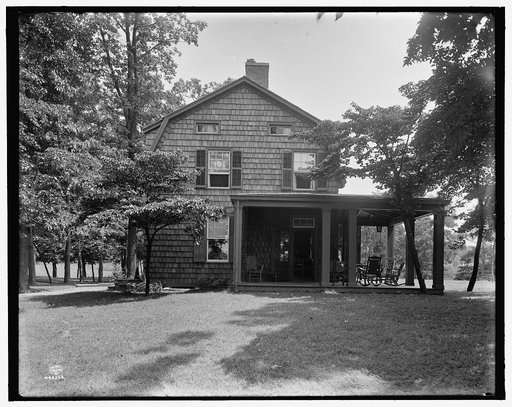 Exterior view of house, end view, Mrs. Robert Hoe, Jr., Port Washington, N.Y.