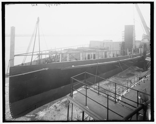 Steamer City of Cleveland, bow view