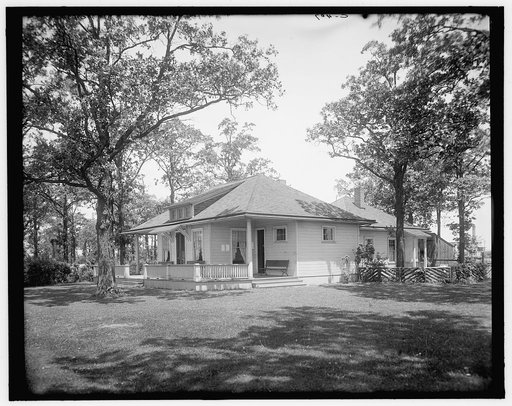 Country club, rear view, Walkerville, Ont.