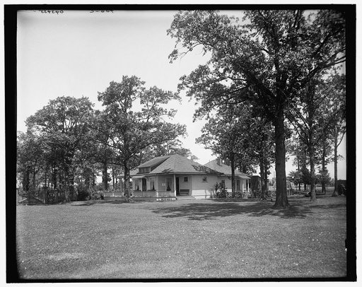 Country club, distant view, Walkerville, Ont.