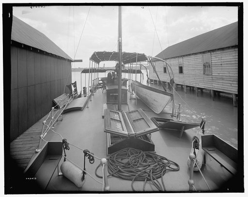 Yacht Althea, deck