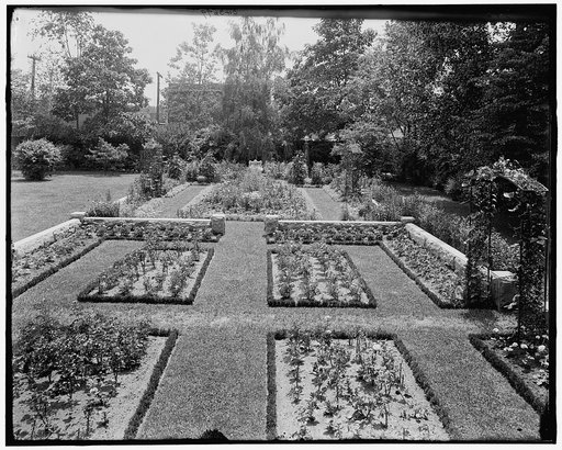 Residence of Mrs. Franklin H. Walker, garden, Detroit, Mich.