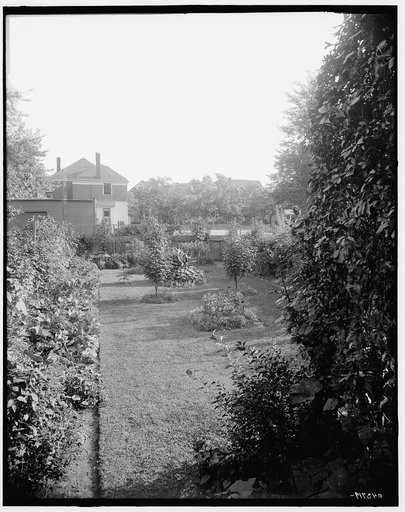 Garden at 124 E. Euclid Avenue, Detroit, Mich.