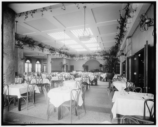 Edelweiss Cafe, main dining room from southwest corner, Detroit, Mich.