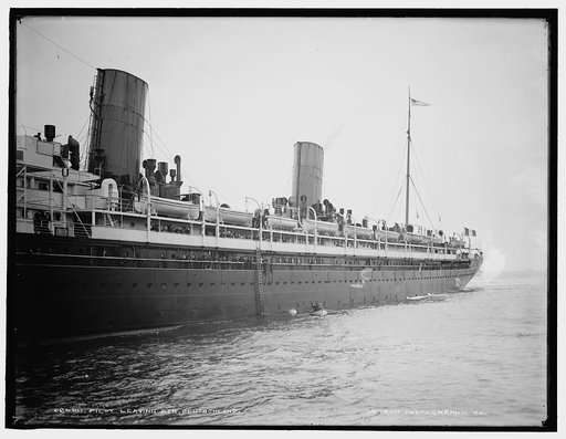 Pilot leaving Str. Deutschland