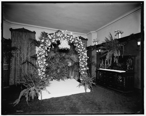 Wedding decorations at Hotel Cadillac, Detroit, Mich.