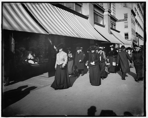 Christmas shoppers on Sixth Avenue, New York, New York