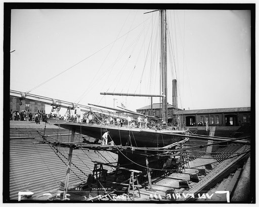 Valkyrie III [in Erie Basin
