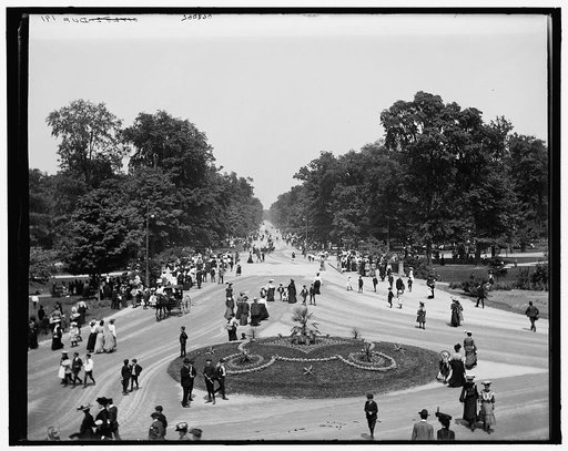 Central Avenue, Belle Isle Park, Detroit, Mich.
