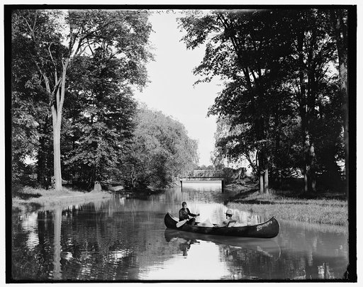 Vacation days, Belle Isle Park, exterior, Detroit, Mich.