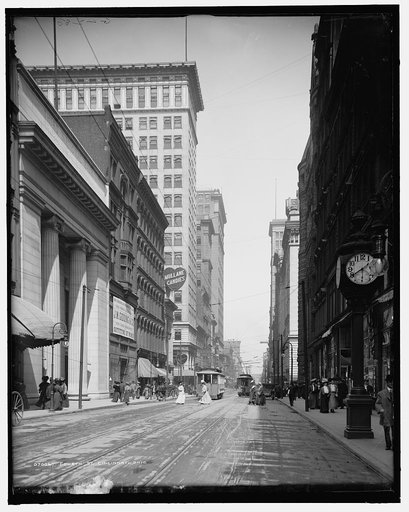Fourth St. [Street], Cincinnati, Ohio