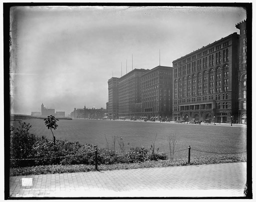 Grant Park, showing Auditorium [Building] and [Congress Hotel and] Annex, Chicago, Ill.