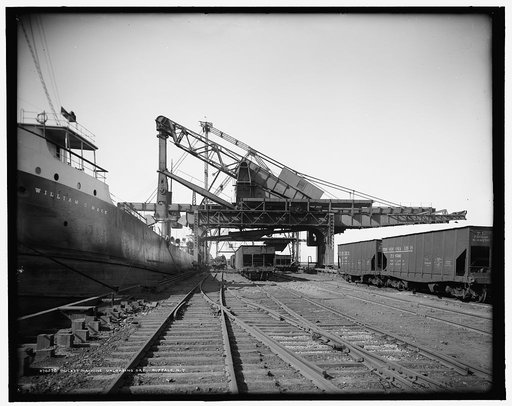Hulett machine unloading ore, Buffalo, N.Y.