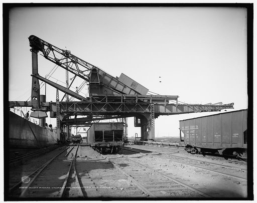 Hulett machine unloading ore, Pennsylvania [Railroad] dock, Buffalo, N.Y.