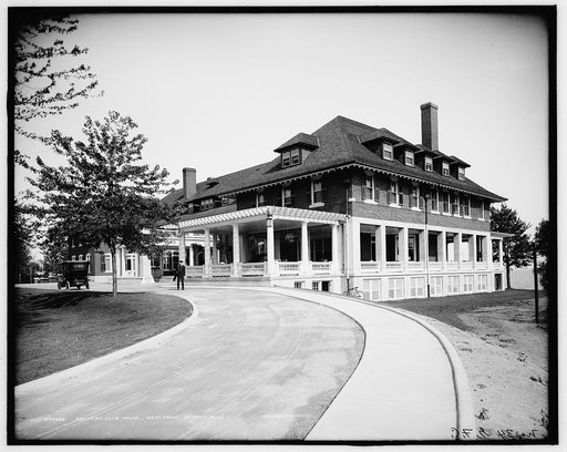 Country club house, west front, Detroit, Mich.