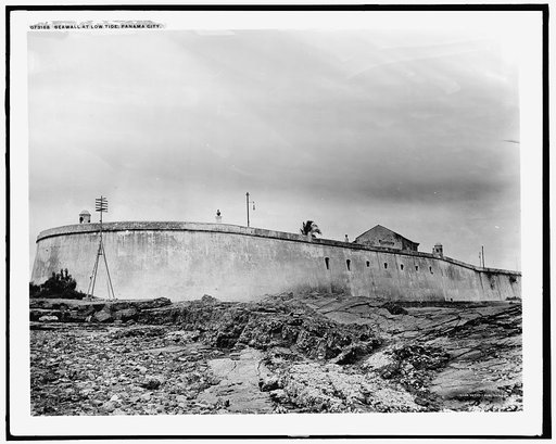 Seawall at low tide, Panama City