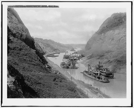 Canal, looking north at Gold Hill, Cucaracha slide