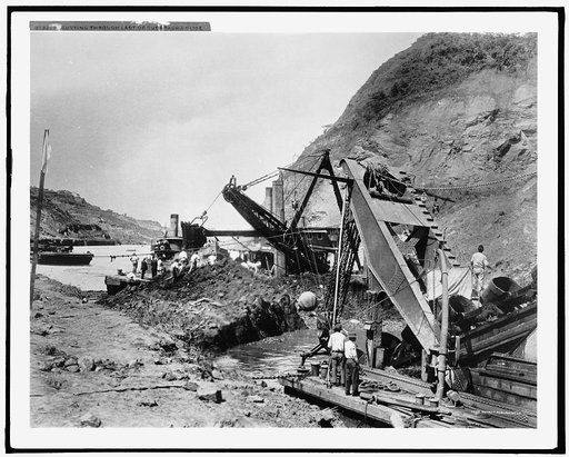 Cutting through last of Cucaracha slide