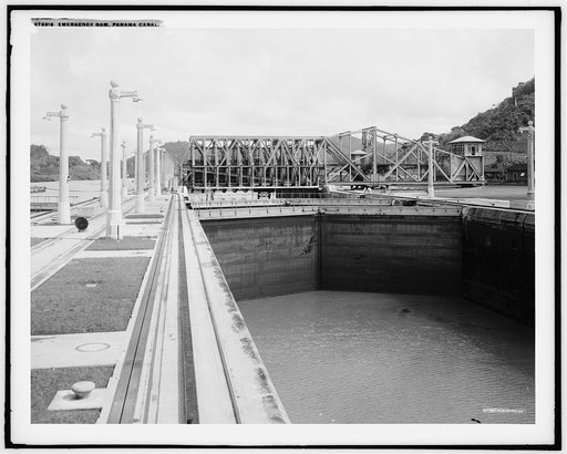 Emergency dam, Panama Canal