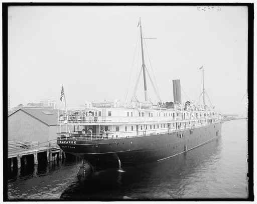 Str. Arapahoe, Clyde Line, docks, Jacksonville, Fla.