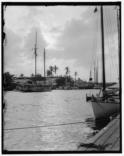 Sunrise or moonlight on the Miami River, Miami, Fla.