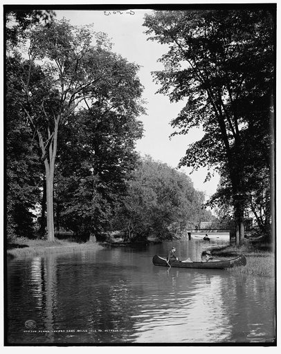 Along lovers' lane, Belle Isle Pk. [Park], Detroit, Mich.