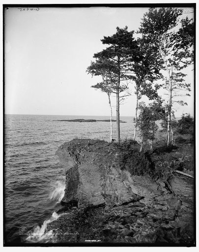 A Bit of shore, Presque Isle [Park], Marquette, Mich.