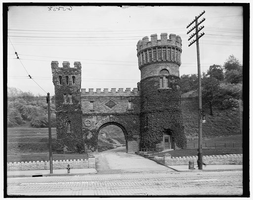 The Elsinore [Tower] gate, Eden Park, Cincinnati, O[hio