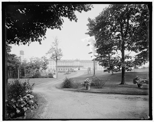 Hotel Champlain, west approach, Bluff Point, N.Y.
