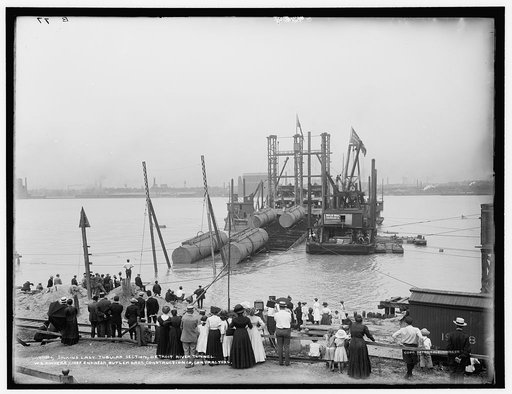 Sinking last tubular section, Detroit River tunnel