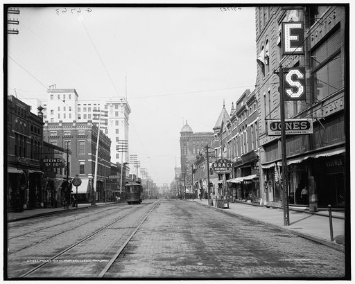 Main St., north from 6th [Sixth Street], Little Rock, Ark.