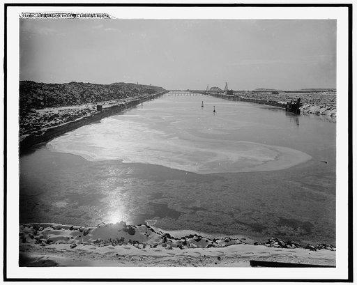 Livingstone Channel, looking south