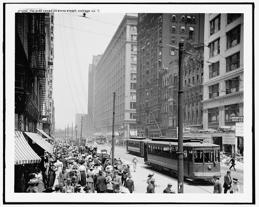 The Busy crowd on State Street, Chicago, Ill