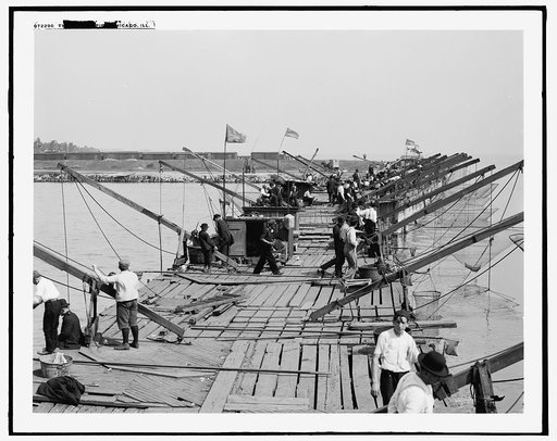 The Fishing pier, Chicago, Ill.