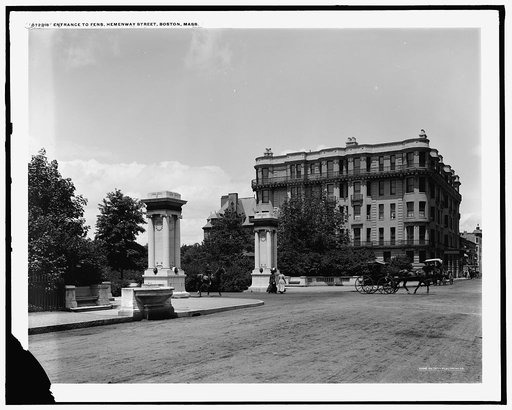 Entrance to [Back Bay] Fens, Hemenway Street, Boston, Mass.