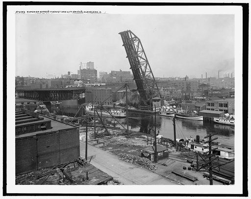 Superior Street [i.e. Avenue] viaduct and lift bridge, Cleveland, O[hio