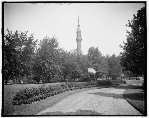 Gladwin (i.e. Water Works) Park, a driveway, Detroit, Mich.