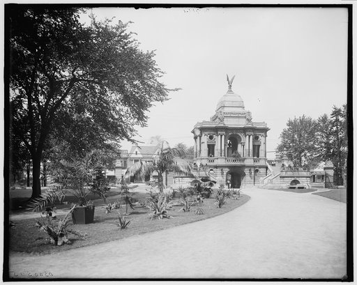 Gladwin (i.e. Water Works) Park, the Hurlbut Gate, Detroit, Mich.