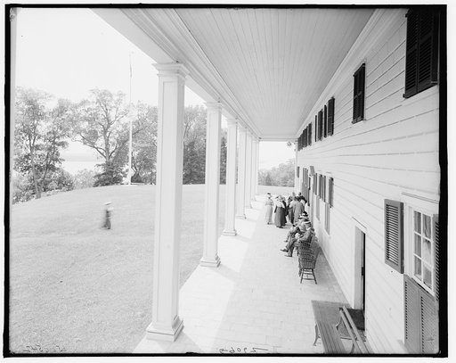 West portico, Mt. Vernon, Va.