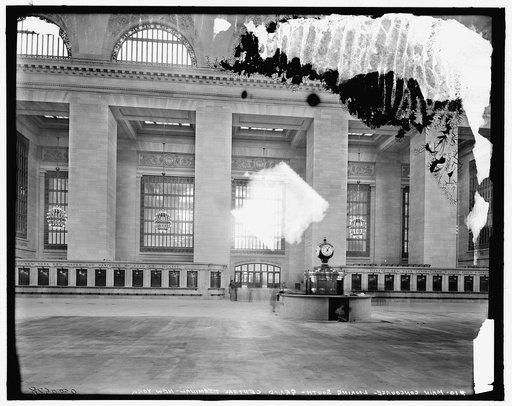 Main concourse, looking south, Grand Central Terminal, New York
