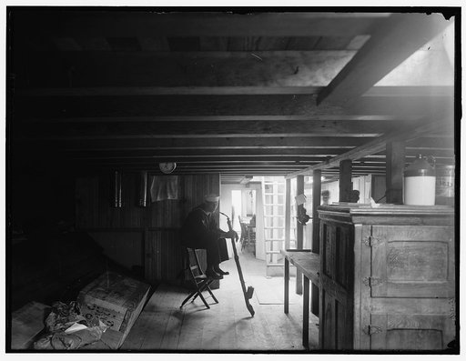 The Niagara, Perry flagship replica, lower deck