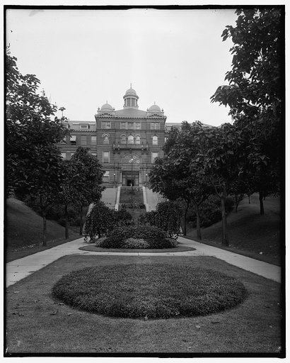 Approach to steps, McMicken Hall, McCormick, U. of C., Cincinnati, Ohio