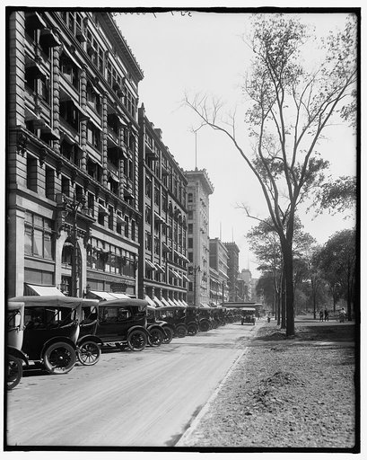 Washington Boulevard, east side, Detroit, Mich.