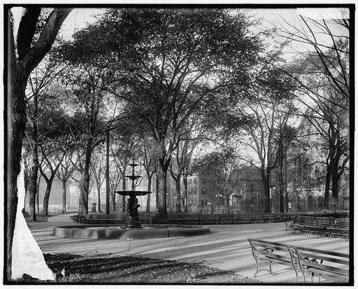 Fountain in Lincoln Park, Portland, Maine