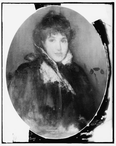 Woman, head-and-shoulders portrait