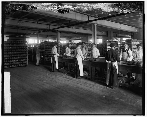 Shipping and wrapping room, Gordon Pagel Baking Co.