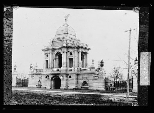Hurlbut Memorial gate, Gladwin Park (i.e., Water Works Park)