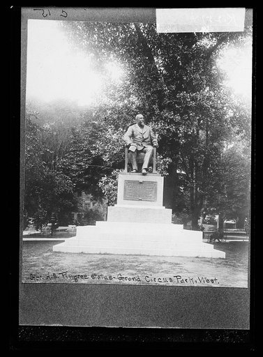 Gov. H.S. Pingree statue, Grand Circus Park, West, [Detroit, Mich.